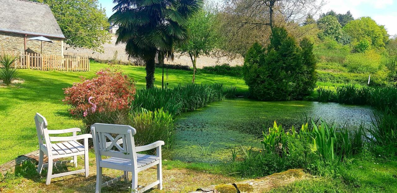 Le Vieux Moulin Gites - Detached Cottage With Garden Views And Pool Guégon 外观 照片