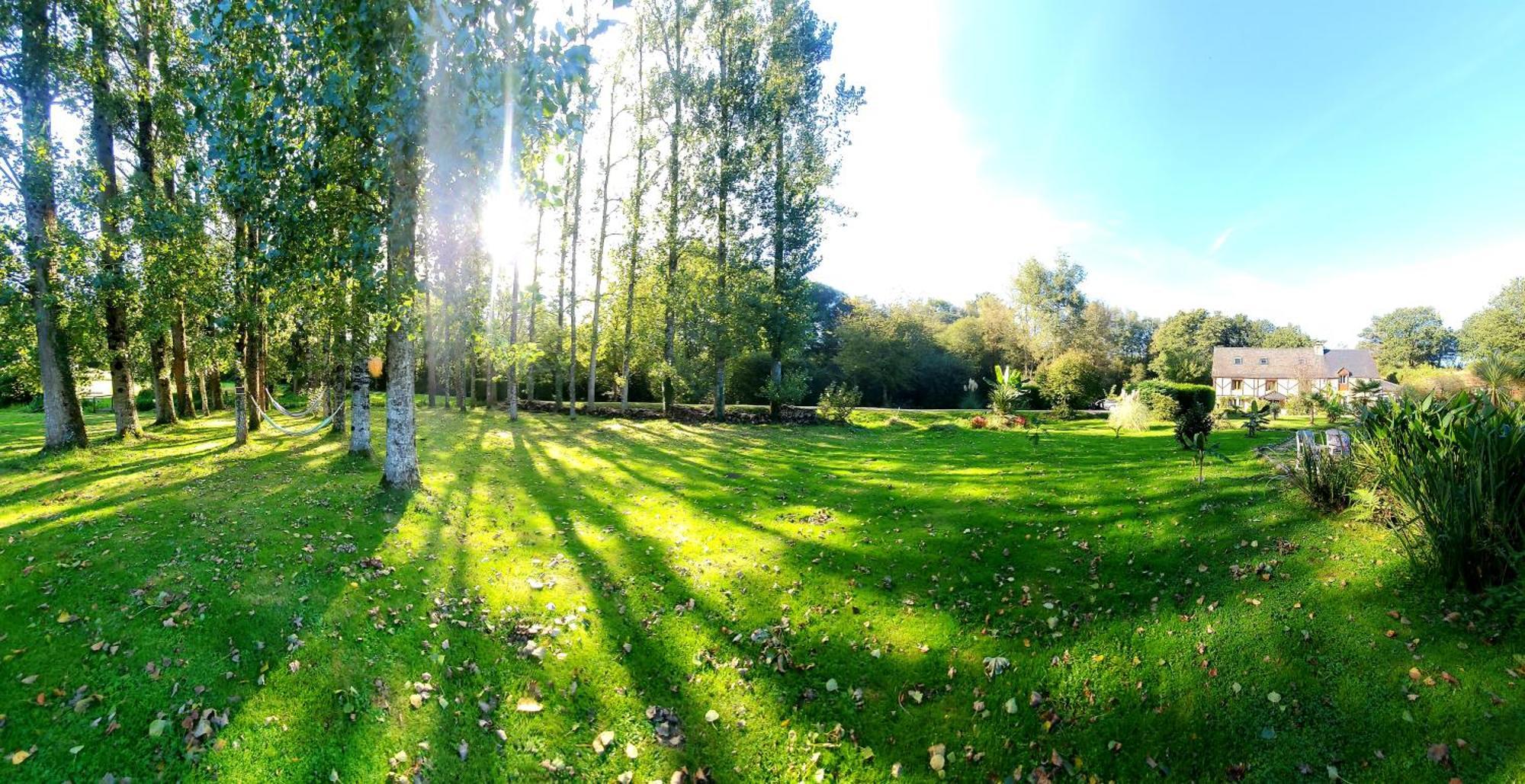 Le Vieux Moulin Gites - Detached Cottage With Garden Views And Pool Guégon 外观 照片
